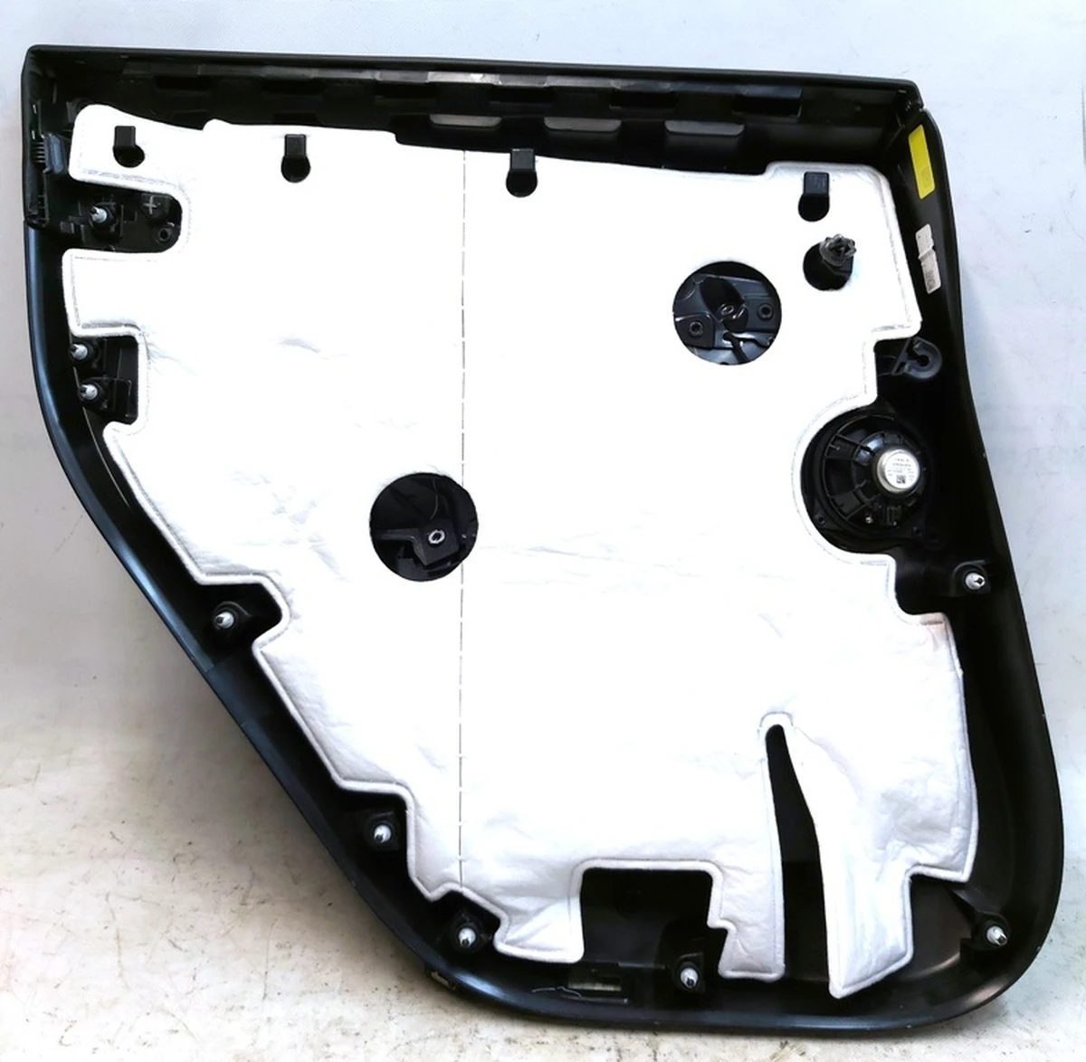 9 Карта двери задней правой с динамиком с повреждением PREM BLACK Tesla model Y 1497297-91-C