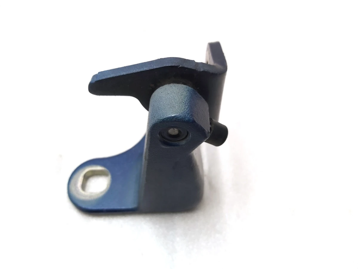 1 Петля дверей передньої лівої верхня нижня PPSB Tesla Model Y 1497492-00-E