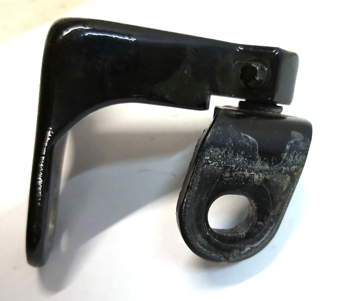 1 Front hinge LH PBSB Tesla Model Y 1497492-00-E