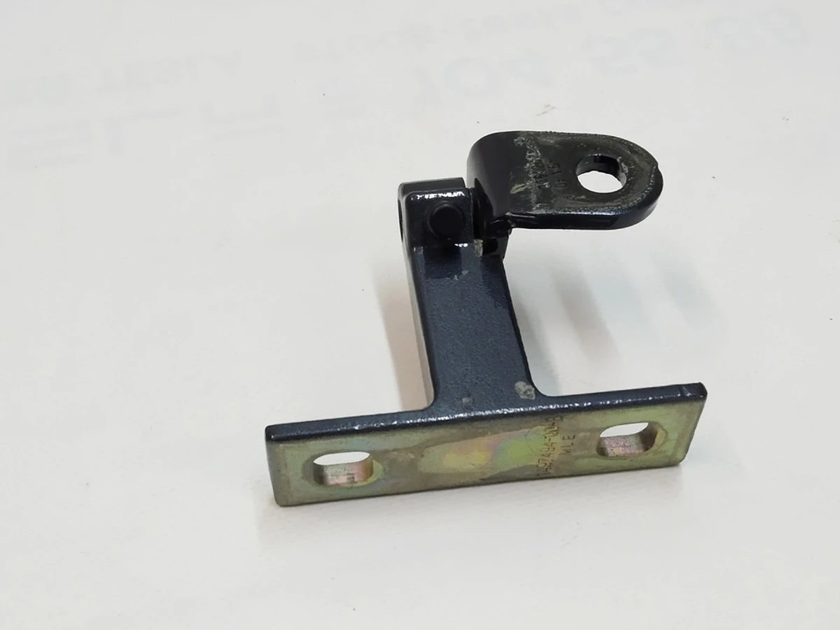 1 Петля двери задней левой верхняя PMNG Tesla Model Y 1497494-00-E