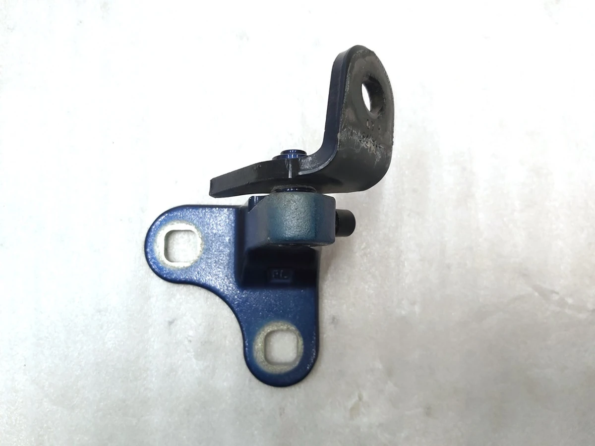 2 Петля двери задней левой нижняя PPSB Tesla Model Y 1497495-00-E