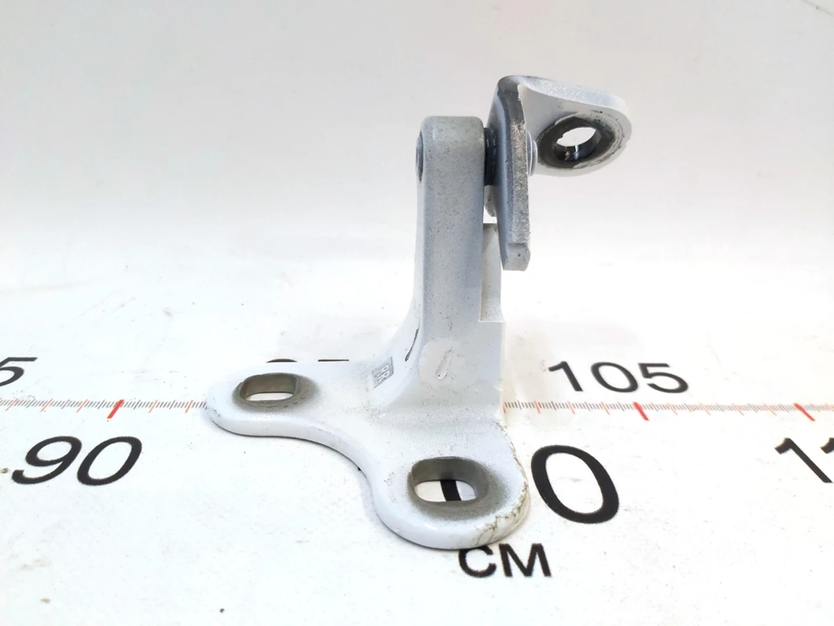 2 Door hinge rear right lower PPSW Tesla Model Y 1497499-00-B