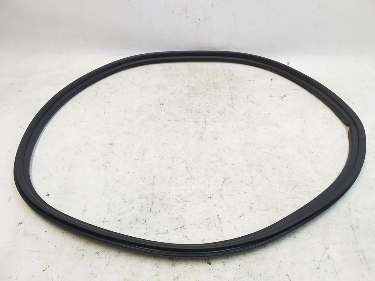 4 Model Y, SEAL, FRUNK Tesla model Y 1497672-00-A