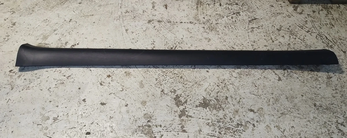 1 MODEL Y, ROCKER COVER LH, ASY damaged Tesla model Y 1497740-00-B