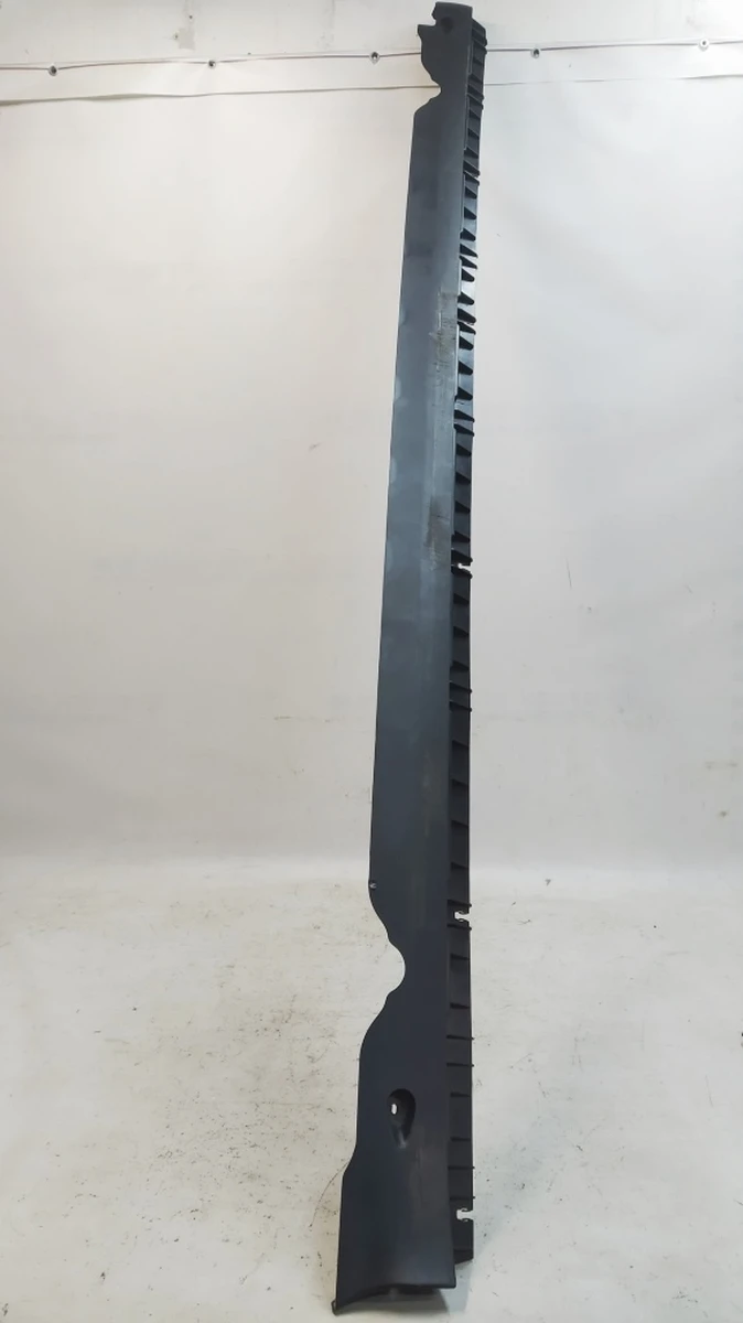 Кронштейн накладки порога лівої панелі рокерної реставрований Tesla Model Y 1497741-00-B Кронштейн накладки порога лівої панелі рокерної реставрований Tesla Model Y 1497741-00-B