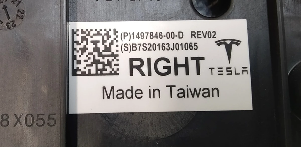 Боді контролер правого боку GEN3 REV02 Tesla model Y 1497846-00-F