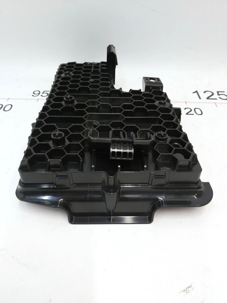 Боди контроллер правой стороны GEN3 REV01 Tesla Model Y 1497846-00-F