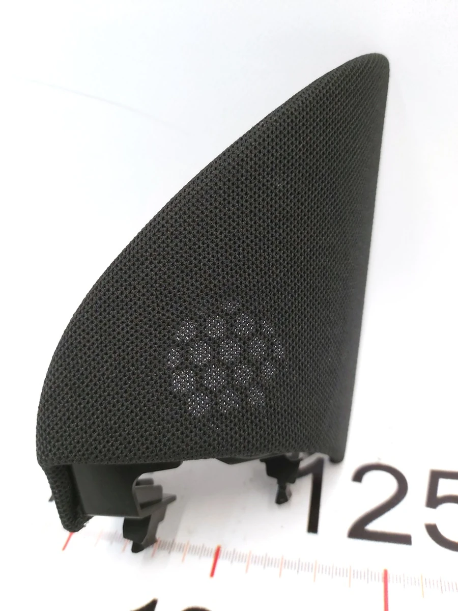 DOOR TRIM TWEETER - FRONT - RIGHT HAND with damage to the Tesla Model Y 1498205-88-B