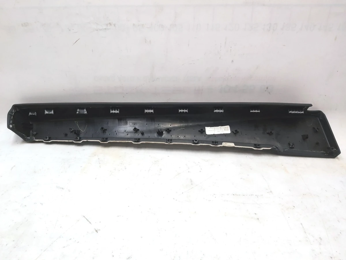 11 Накладка внутрішня верхня карти дверей передньої правої PREM BLACK Tesla model Y 1497295