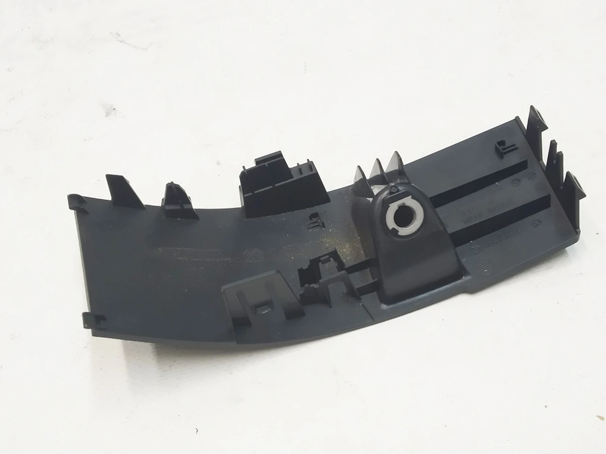 4 Door, Bolt cover, Front Left Hand Tesla Model Y 1498430-00-A