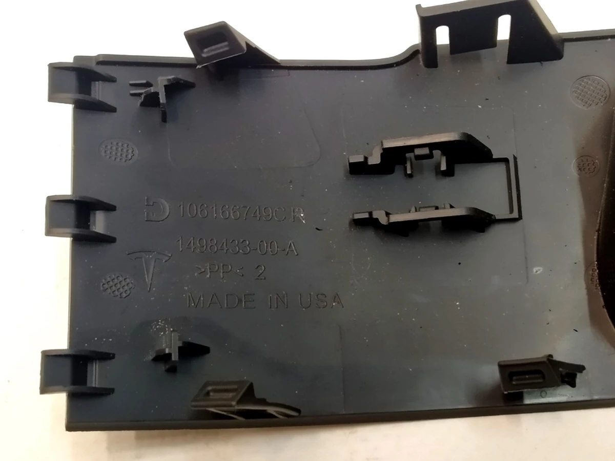 10 Кришка блоку перемикачів дверей задніх правих Tesla Model Y 1498433-00-A.