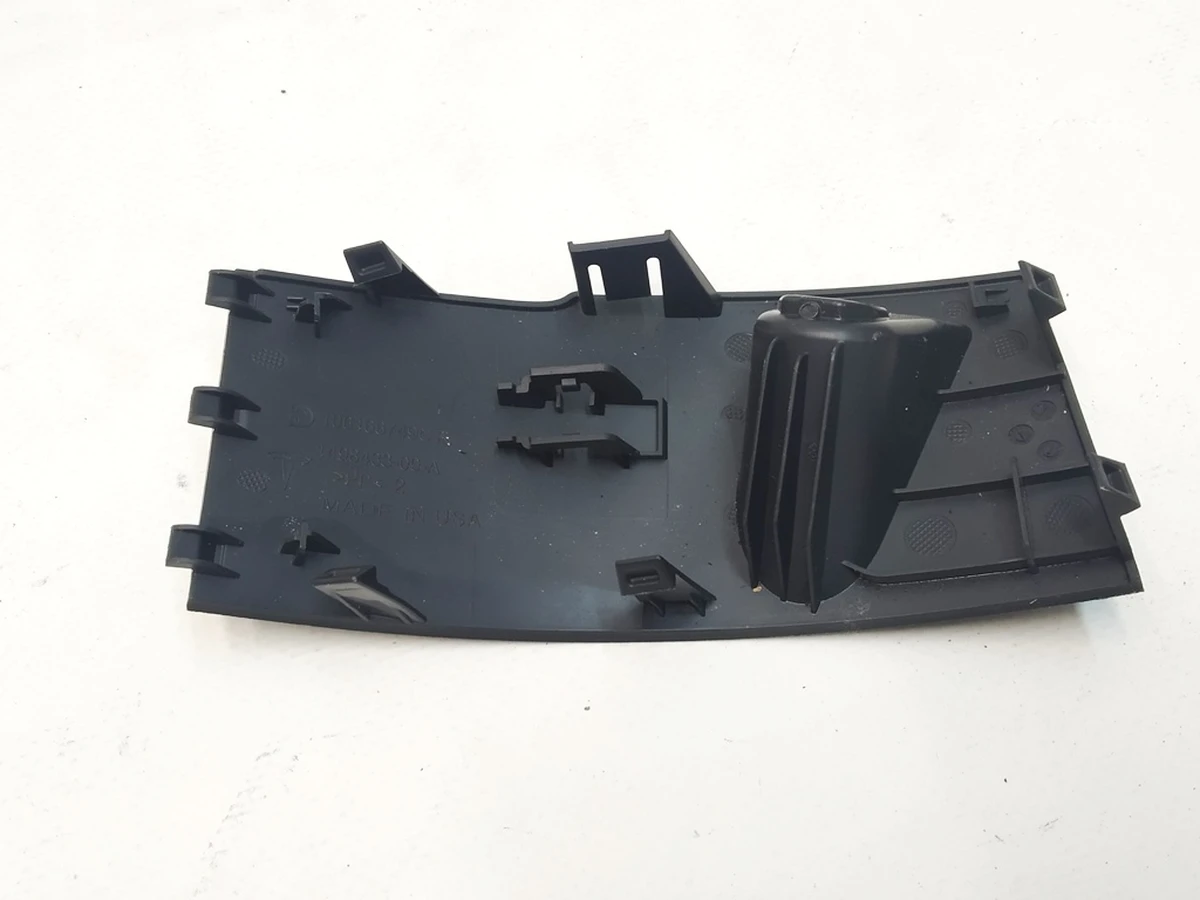 10 Кришка блоку перемикачів дверей задніх правих Tesla Model Y 1498433-00-A.