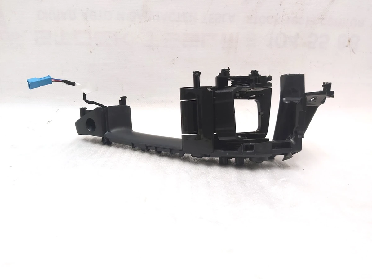 Ручка дверей передніх лівих внутрішня (каркас) з кнопкою відкриття Tesla model Y 1497294