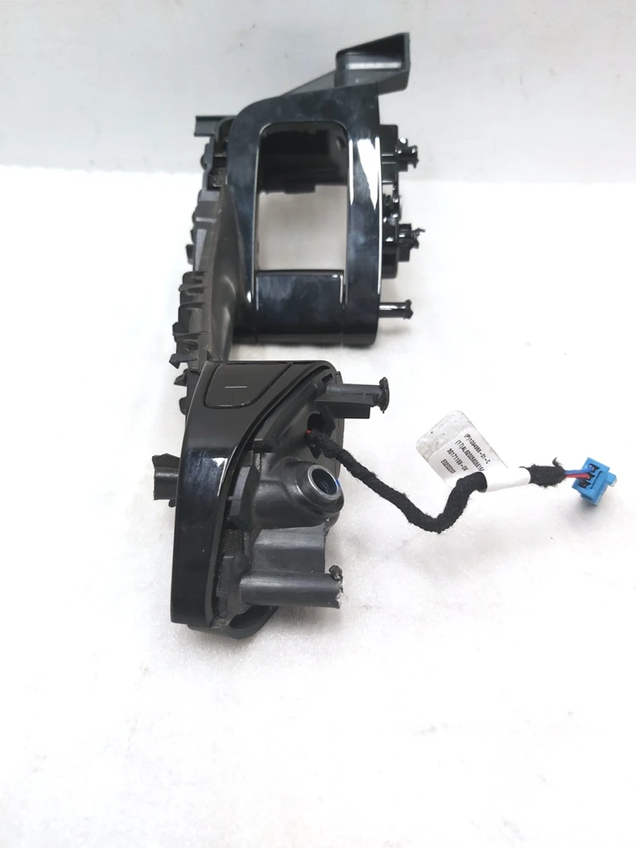 Ручка дверей передніх лівих внутрішня (каркас) з кнопкою відкриття Tesla model Y 1497294