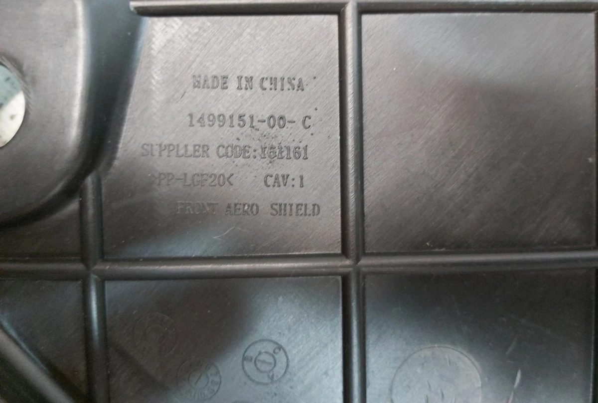 4 FRONT AERO SHIELD (plastic) Tesla Model 3, Model 3 Jan 2024, Model Y 1499151-00-C