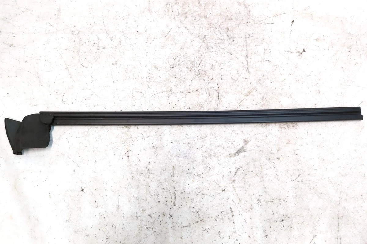 1 Inner belt seal assembly, Front door, LH, MY Tesla Model Y 1516942-00-A