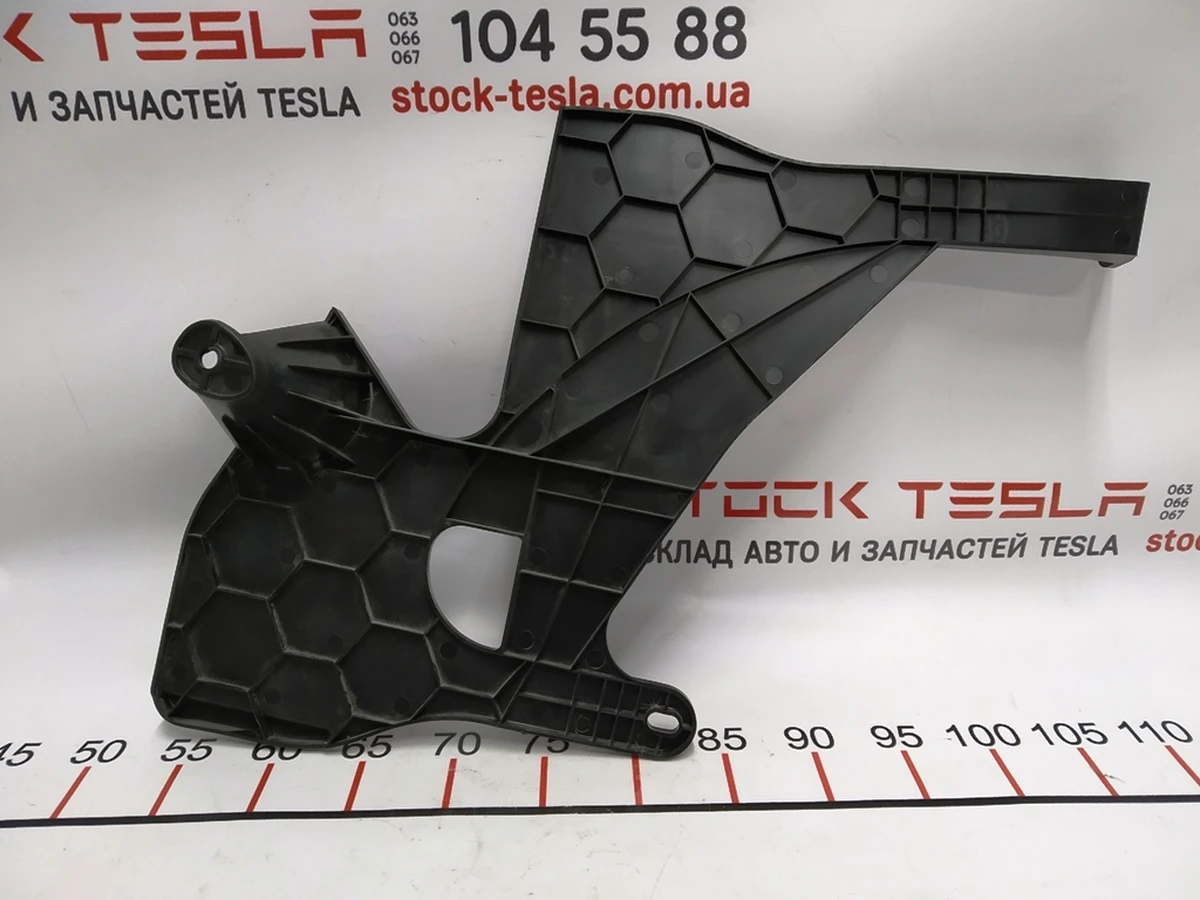 9 Панель багажного відділення пластик Tesla model 3 1500372-00-A