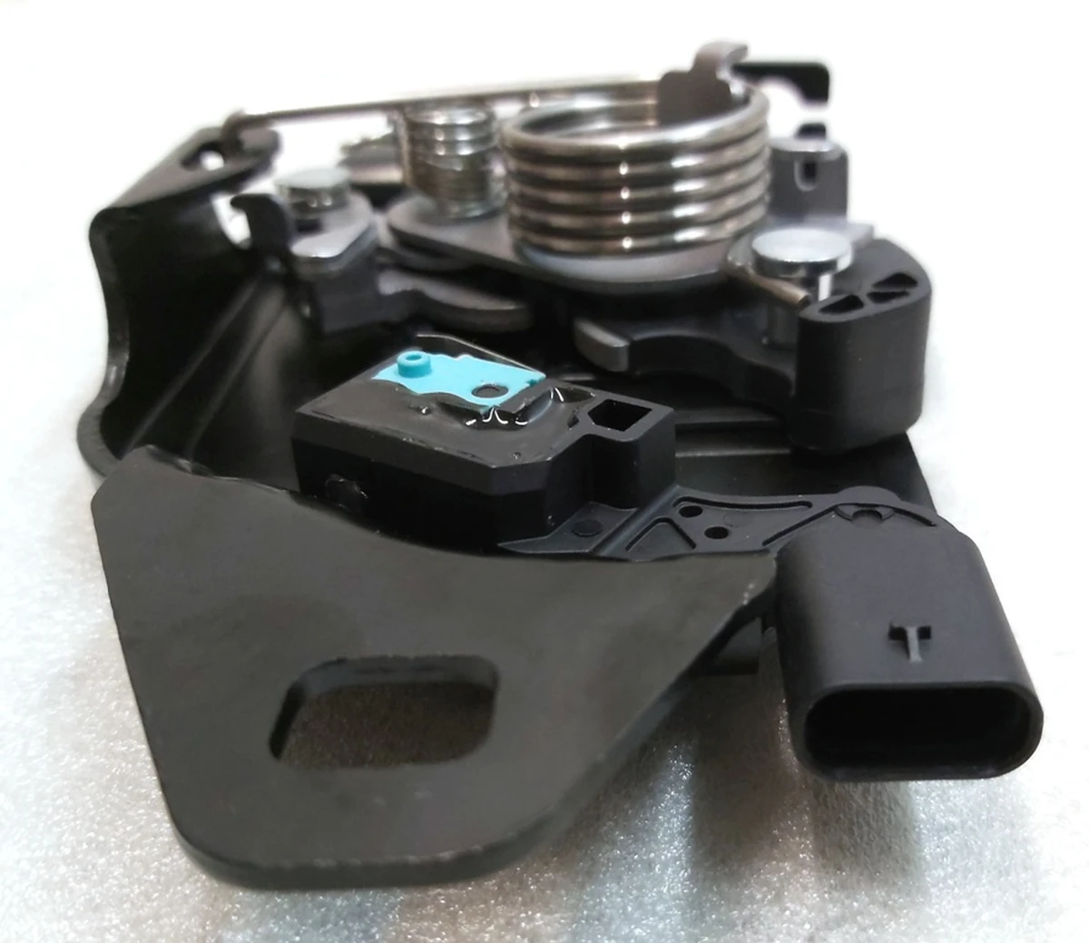 HOOD LATCH ASSY Tesla model 3, model 3 REST, model Y 1500397-00-E