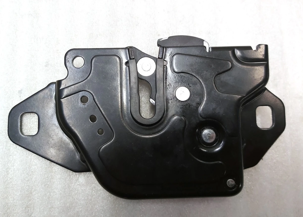 Замок капота без датчика Tesla model 3, model 3 jan 2024, model Y 1500397-00-E