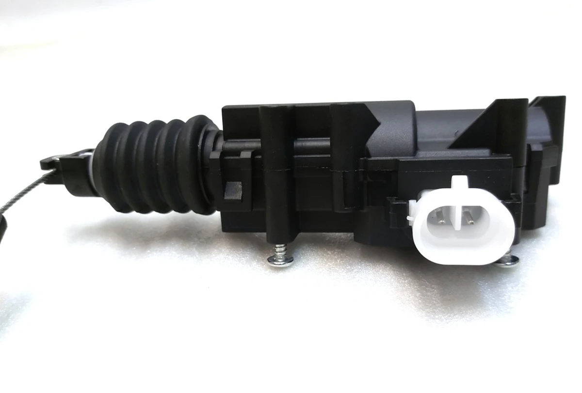 HOOD LATCH ACTUATOR AND CABLE ASSEMBLY Tesla model 3, model Y 1500398-00-D