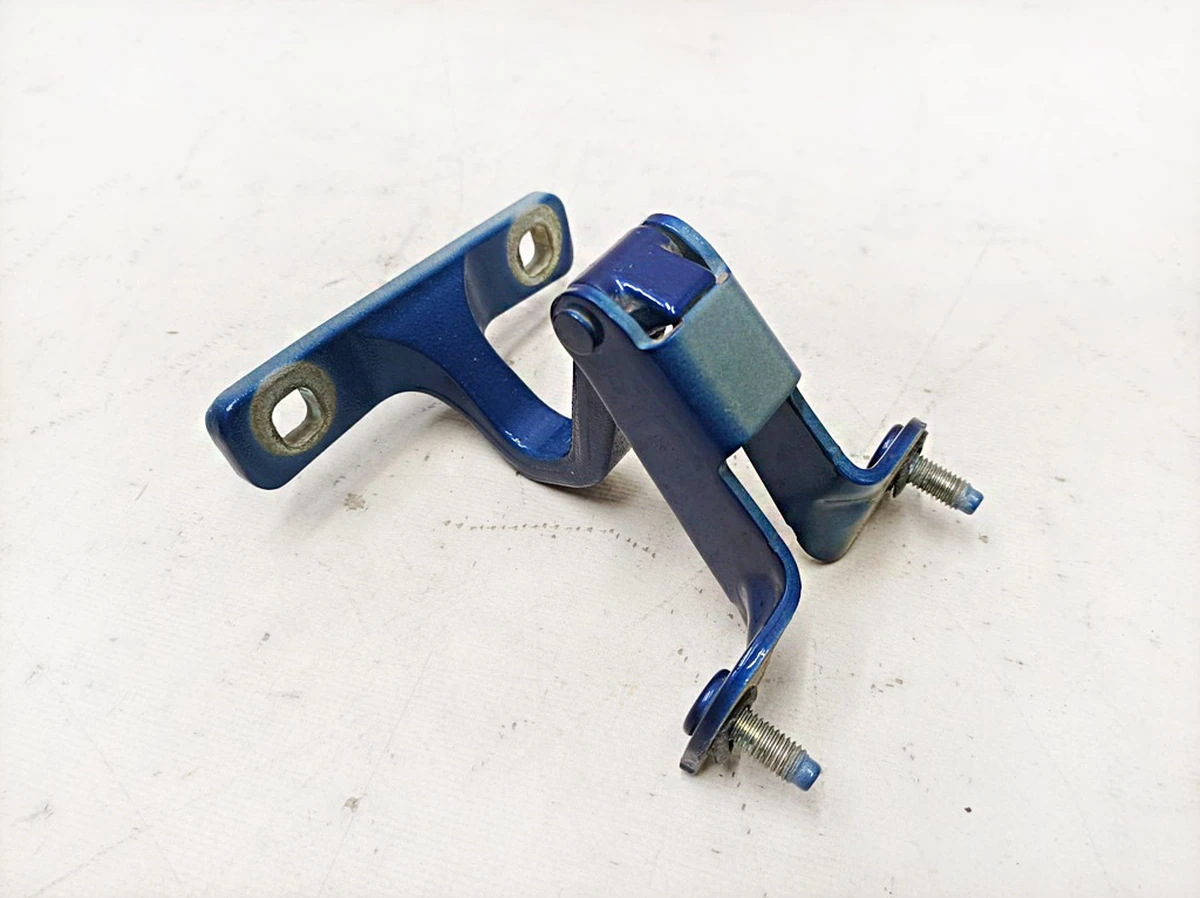 1 Петля крепления крышки багажника (ляды) левая PPSB Tesla model Y 1500494-00-A