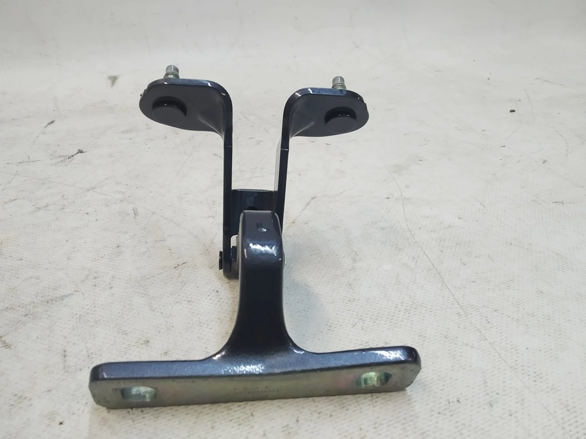 1 LIFTGATE HINGE ASSEMBLY LEFT HAND PMNG Tesla model Y 1500494-00-A