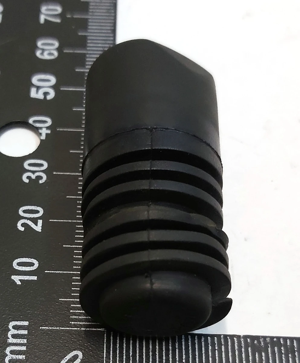 7 Демпфер упору кришки багажника RevB Tesla Model Y 1500496-00-B