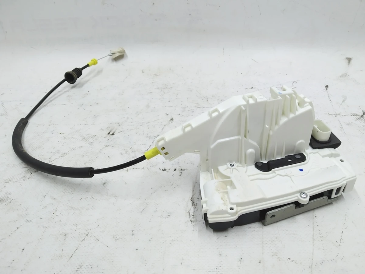 1 Замок двери задней левой Tesla Model 3, Model Y 1500674-00-B