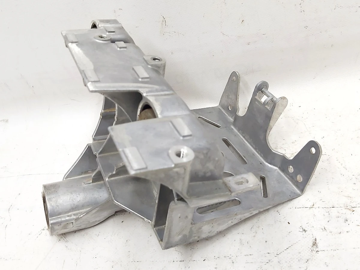 2 Кронштейн кріплення АКБ в зборі AWD RWD Tesla Model 3, Model Y 1119120-00-D