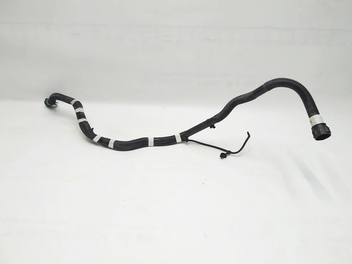 9 Патрубок системи охолодження основної батареї Tesla Model 3, Model Y 1501334-00-D