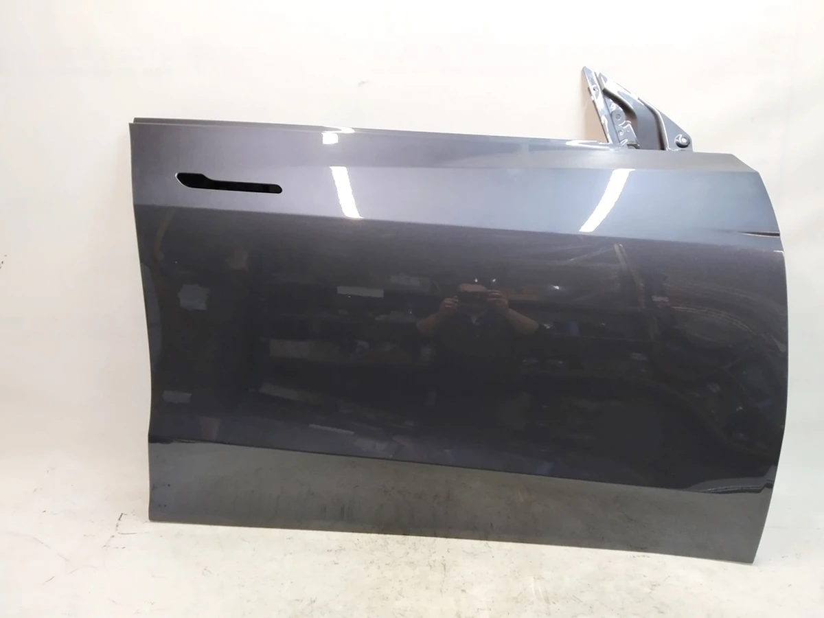 5 Двері передні праві PMNG з ущільнювачем Tesla Model Y 1501462-12-A