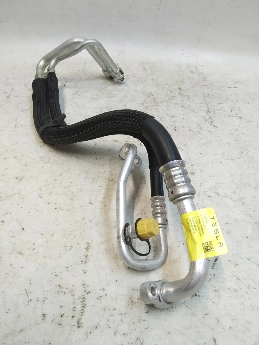 2 Трубопровод кондиционера R1234yf Tesla Model 3, Model 3 Jan 2024, Model Y, Model Y Feb 2025 1502020-00-C