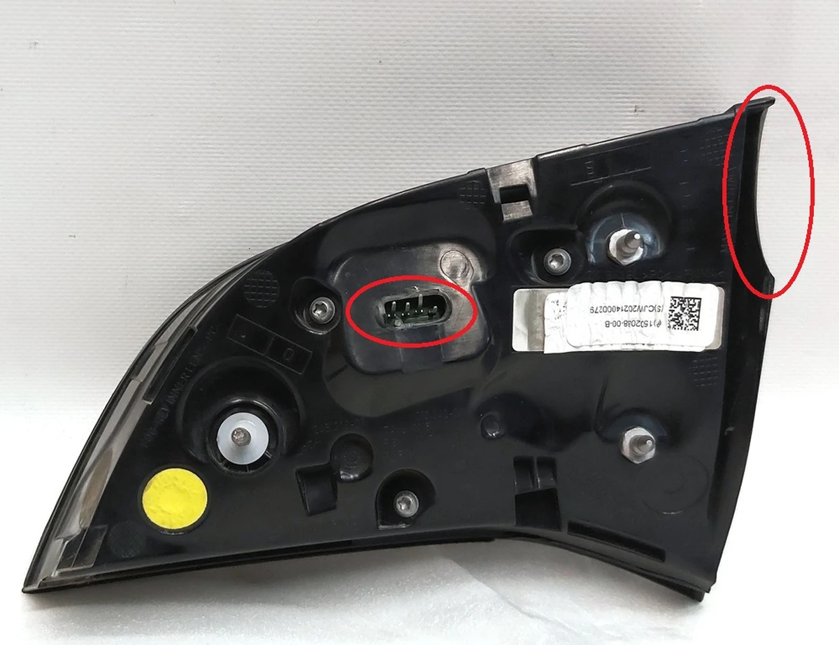 3 LAMP ASY, LIFTGATE LH GLOBAL 4 pin Tesla Model 3, Model Y 1502088-00-B