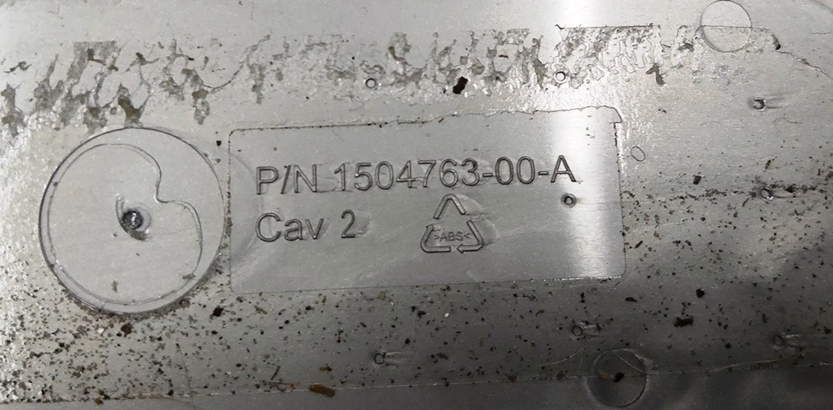 2 Накладка декоративна порога SILVER пластик Model 3 Tesla model 3 1504763-00-A