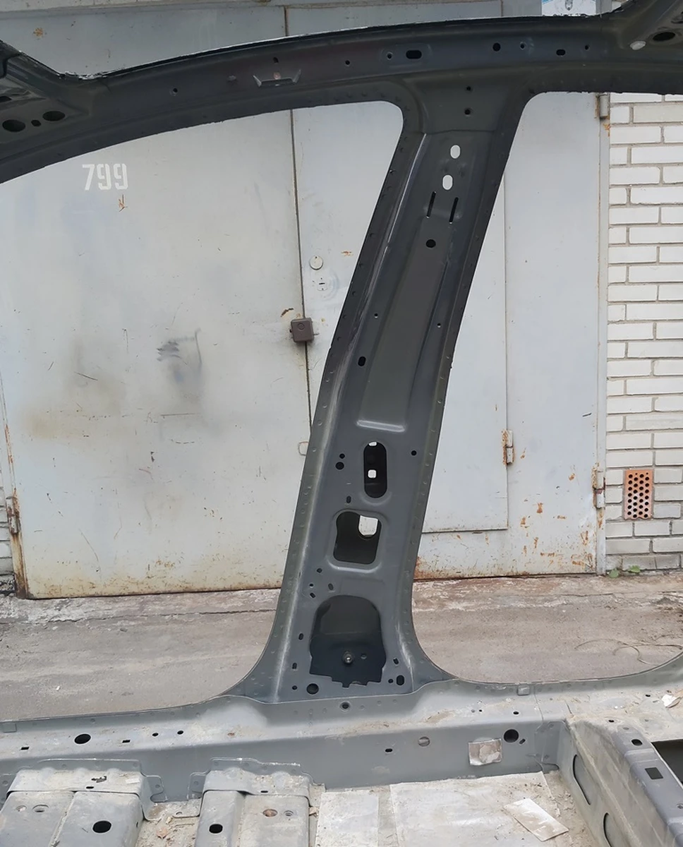 3 Кузовна панель правої стійки B (середньої) PMNG у зборі Tesla model 3 1504888-S0-A