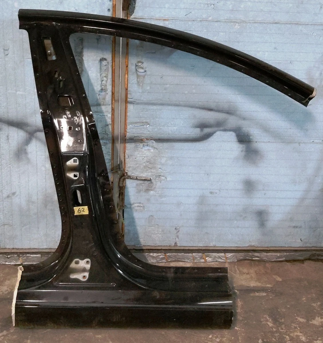 3 Кузовна панель правої стійки B (середньої) PBSB у зборі Tesla model 3 1504888-S0-A