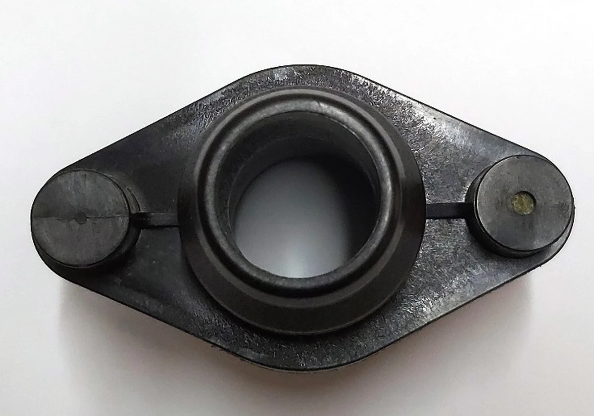 Переходник патрубка системы охлаждения основной батареи оранжевый уплотнительTesla model 3, model Y 1505074-00-A