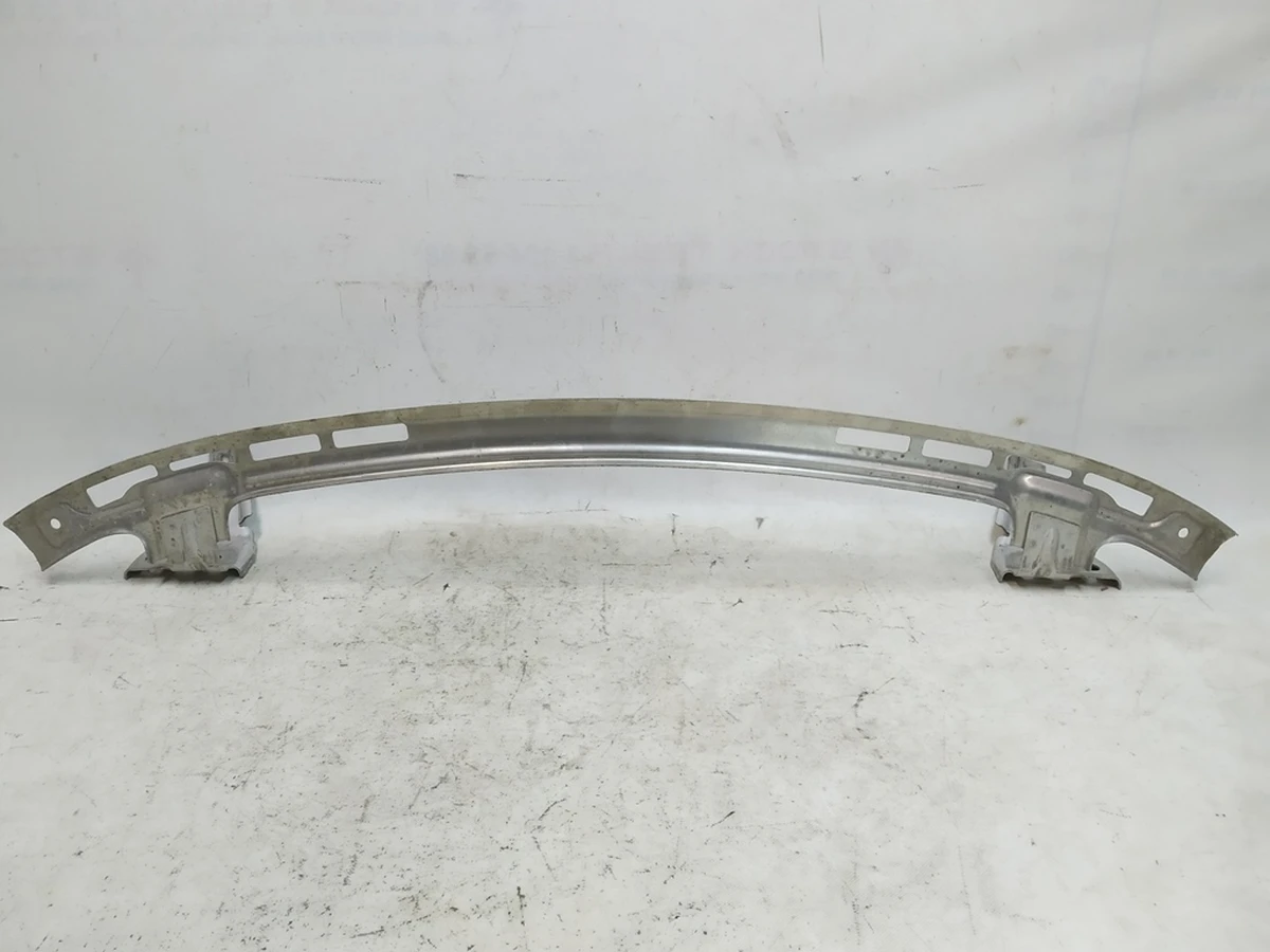 3 Гребінець переднього бампера метал шабля Tesla Model Y 1505433-00-A