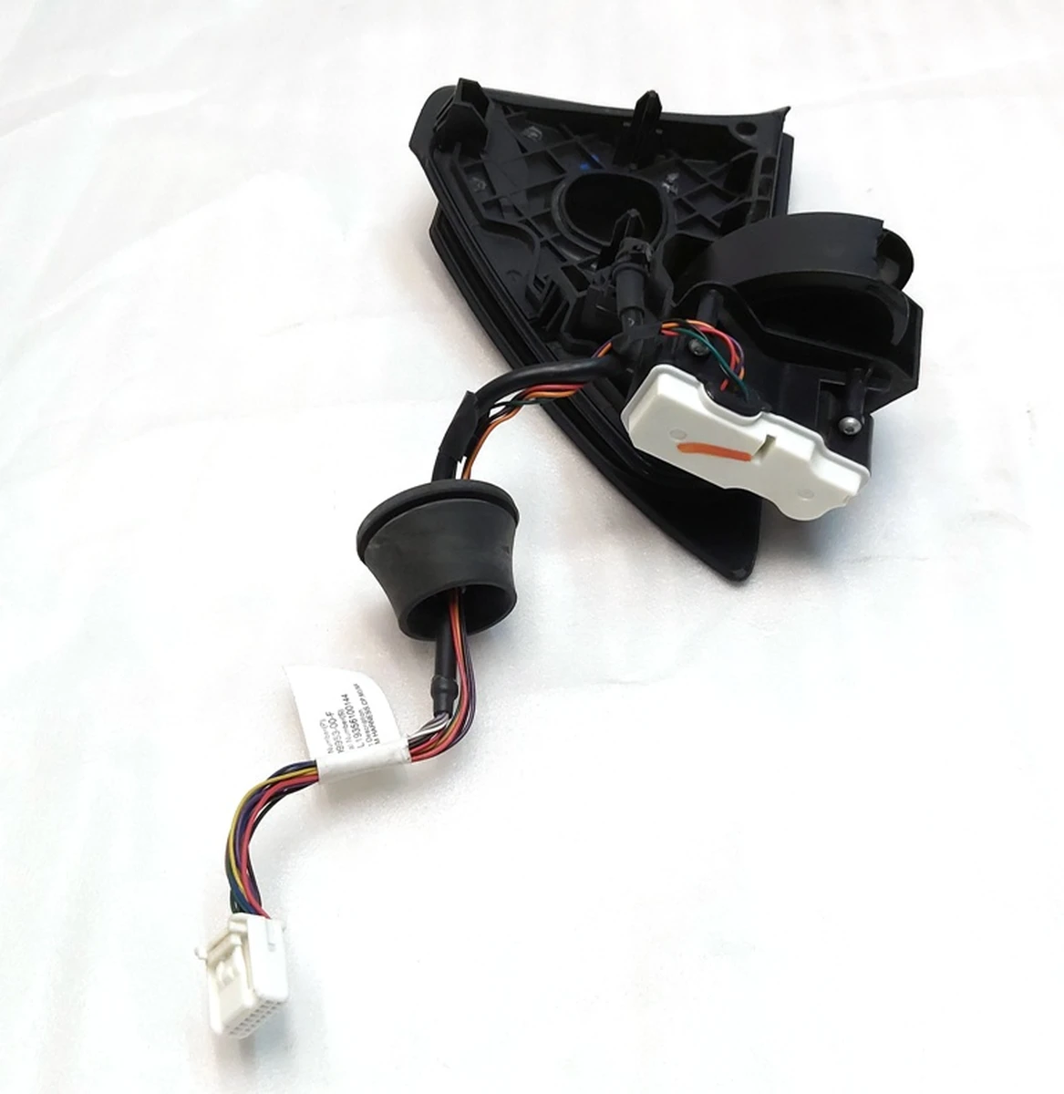 2 CHARGE PORT DOOR,M3/Y,NA Tesla mode 3, model Y 1505513-00-A
