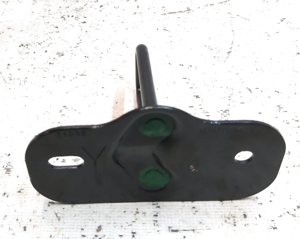 Петля замка капота одинарна низька (нового зразка) Tesla model 3, model Y 1505712-00-B