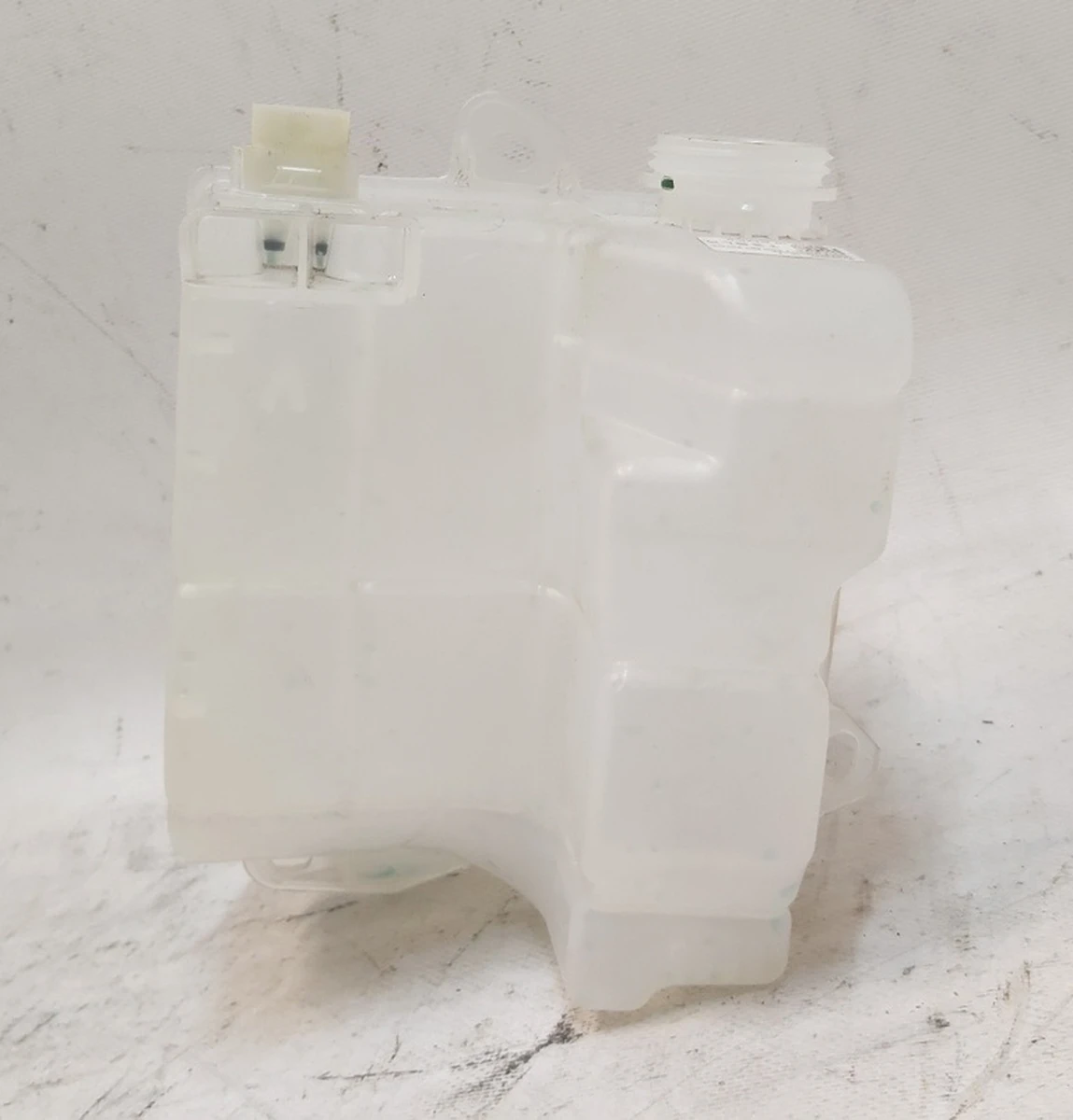 3 Расширительный бачок охлаждающей жидкости с датчиком в сборе Tesla Model Y 1606364-00-A