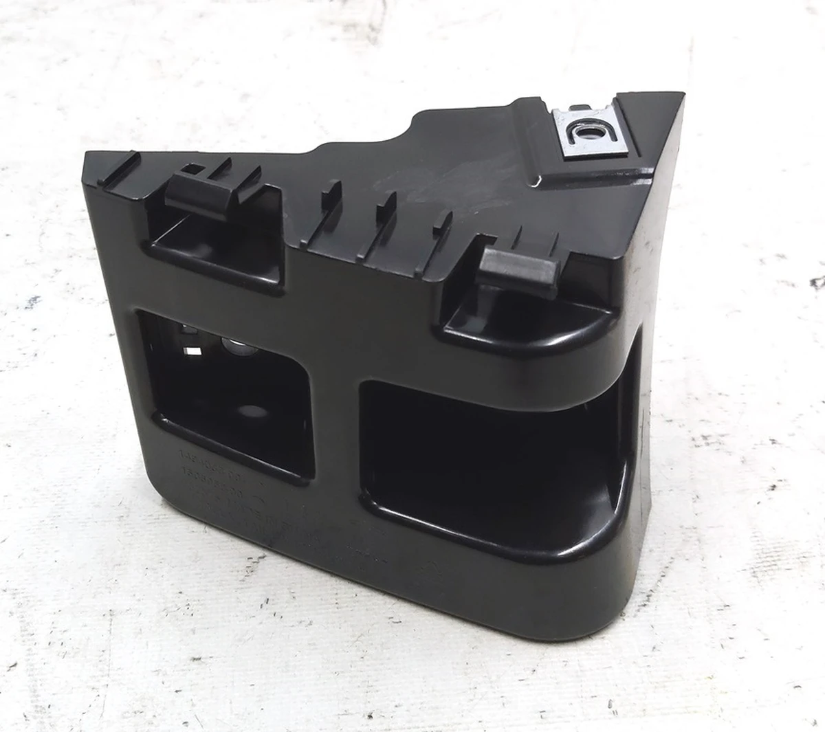 Кронштейн ліхтаря заднього лівого NEW Tesla model Y 1506968-00-D