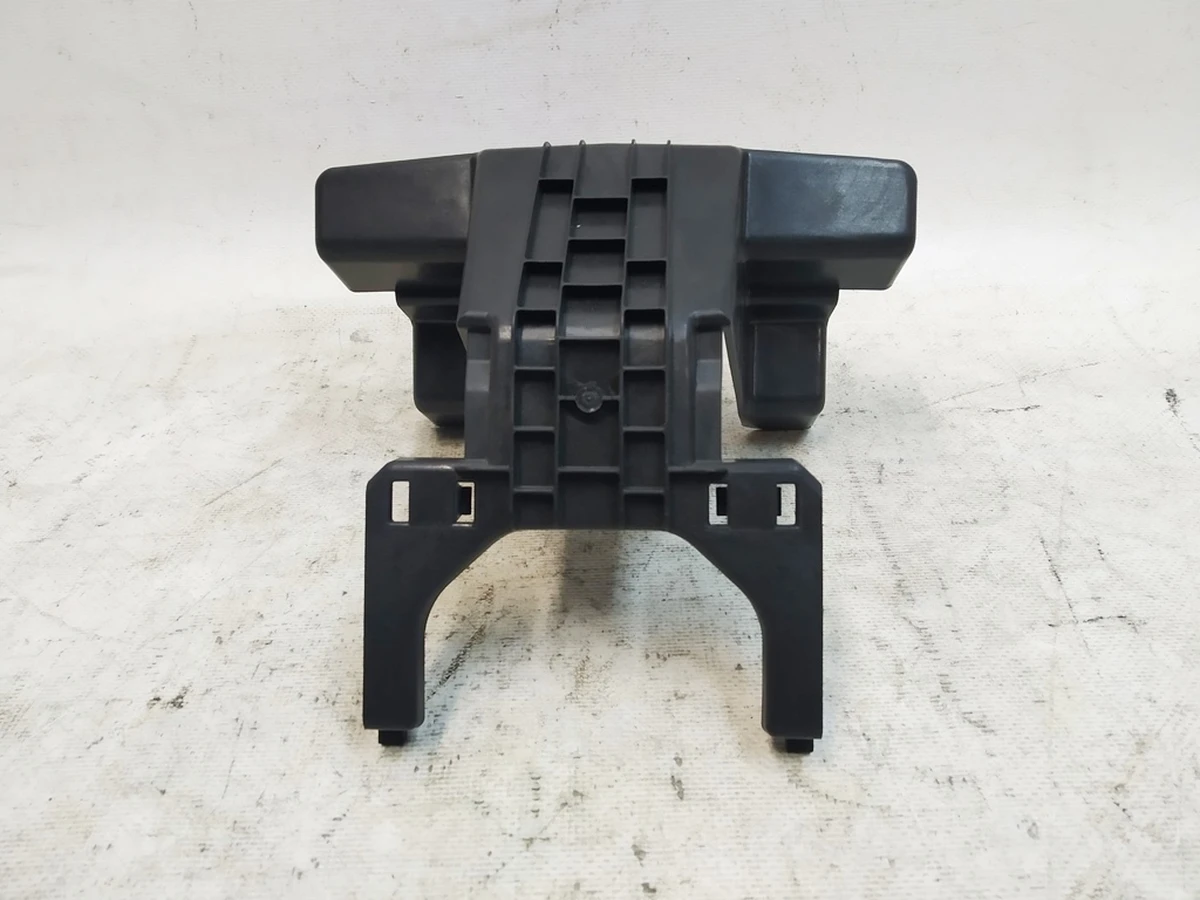 16 Plastic bracket 1R PODIUM ASSY, MODEL Y 1490674-98-D