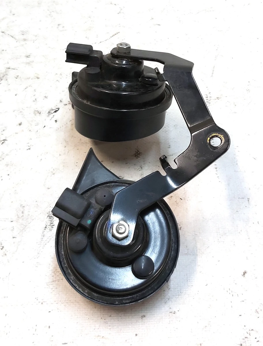 1 Клаксон (сигнал) високий тон та клаксон (сигнал) низький тон у комплекті з кріпленням Tesla Model Y 1527242-00-B