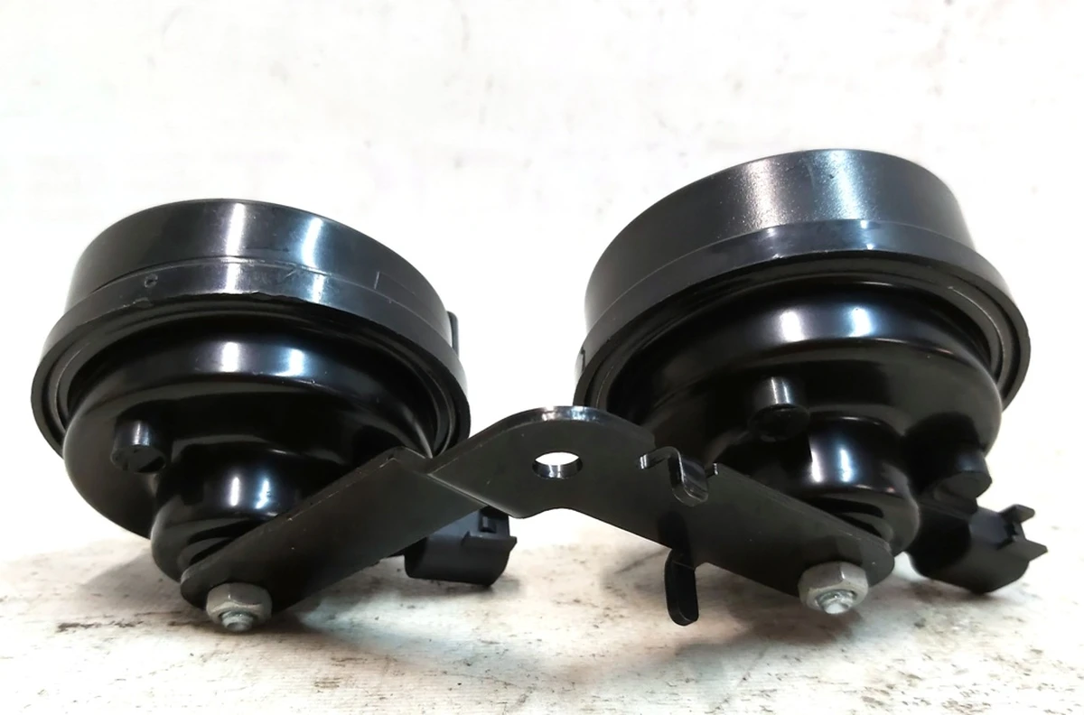 7 Horn Assembly complete with mount Tesla model 3, model Y (1486943-00-A) 1507242-00-B