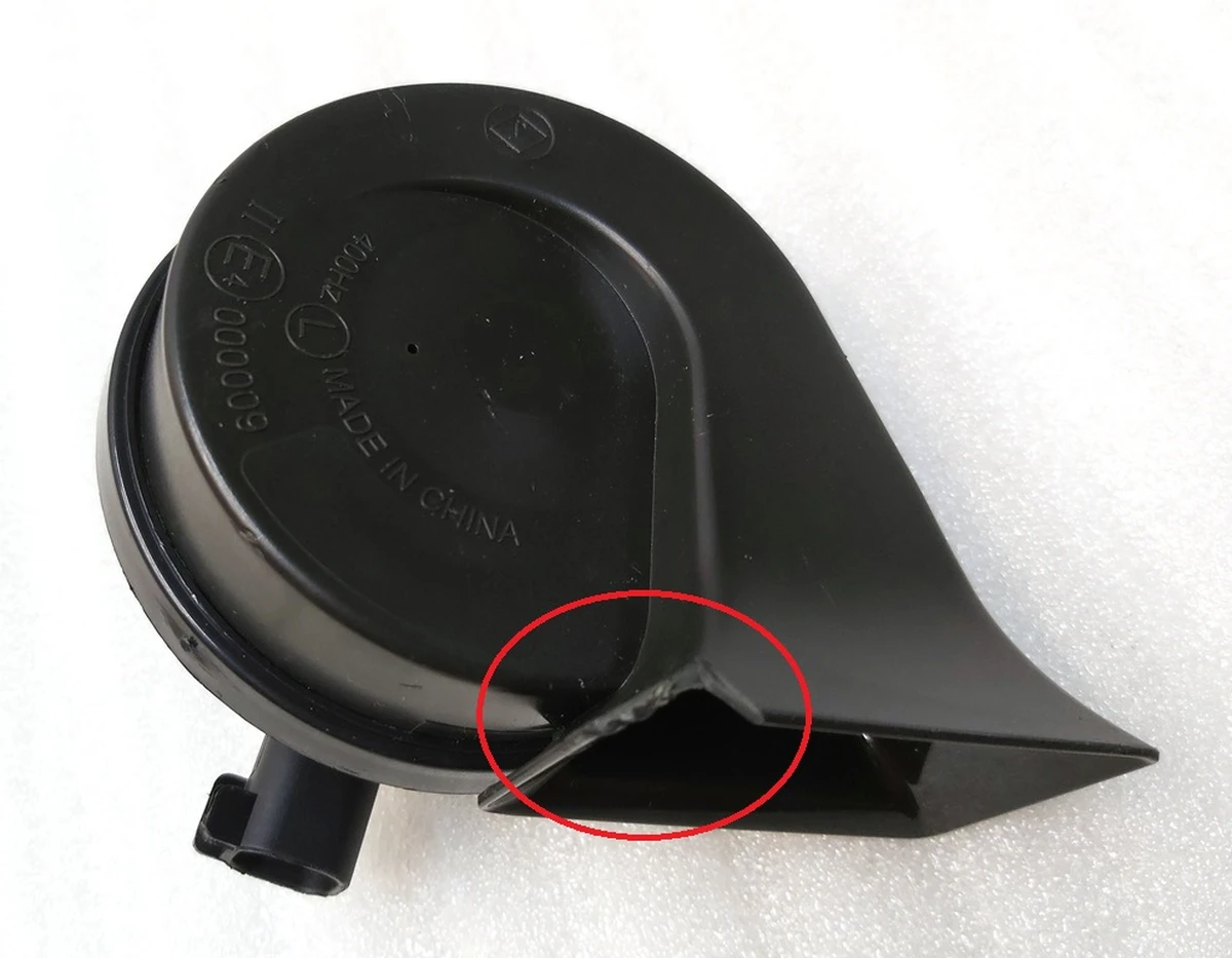 1 Клаксон (сигнал) низький тон із пошкодженням корпусу Tesla model 3, model Y 1507242-00-B