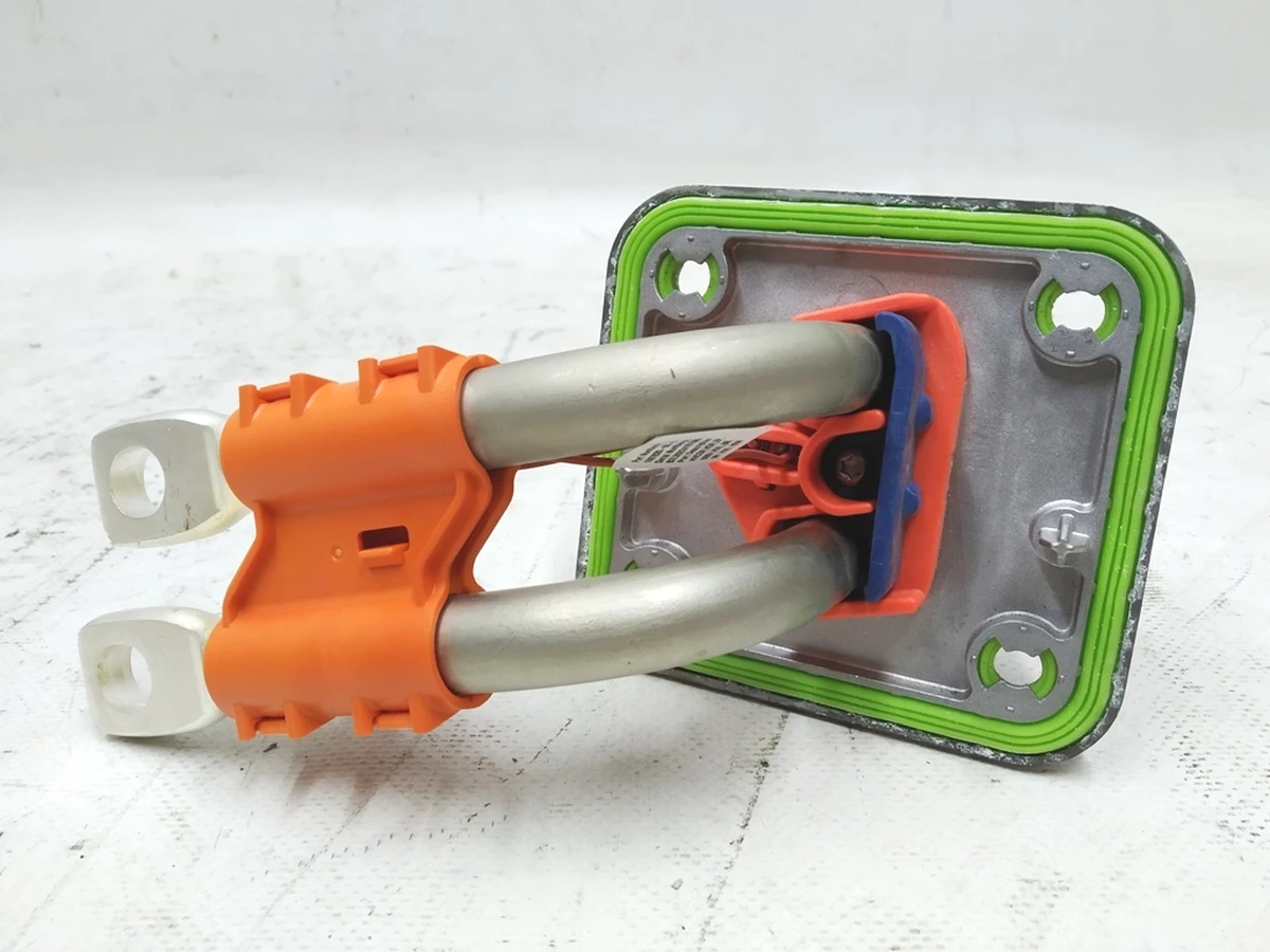 High voltage main battery charging port connector HVCON HDR 2P 600V HVIL BB REV04 Tesla model 3 Y 1507802-00-B