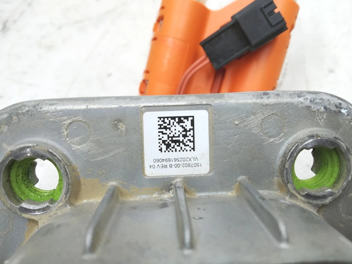 High voltage main battery charging port connector HVCON HDR 2P 600V HVIL BB REV04 Tesla model 3 Y 1507802-00-B