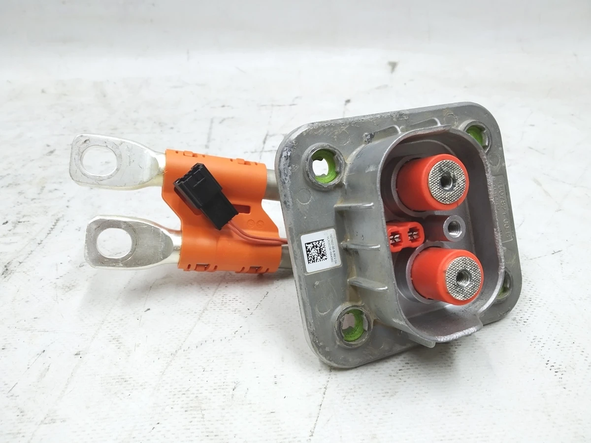 High voltage main battery charging port connector HVCON HDR 2P 600V HVIL BB REV04 Tesla model 3 Y 1507802-00-B