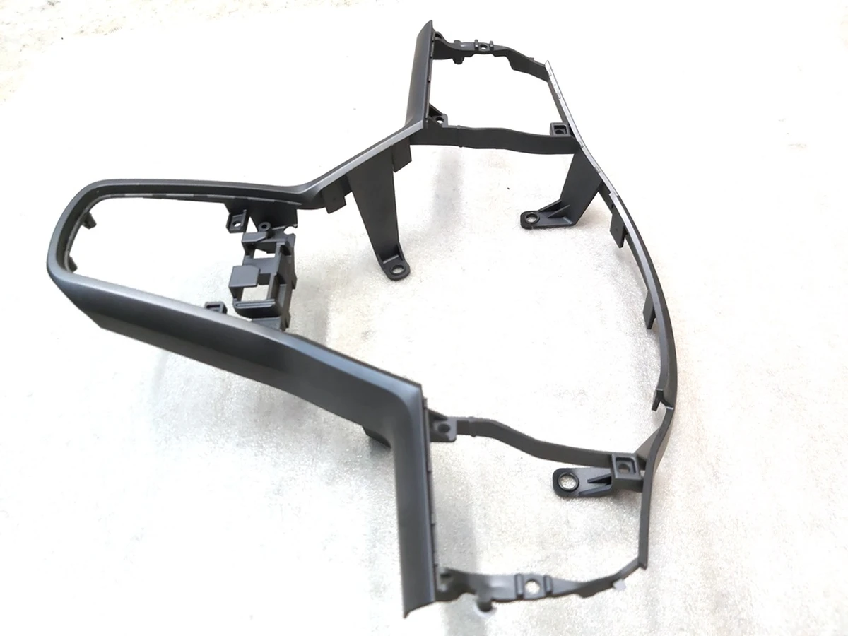 10 Корпус декоративний подушки безпеки водія на кермі Tesla model Y 1508162-00-B